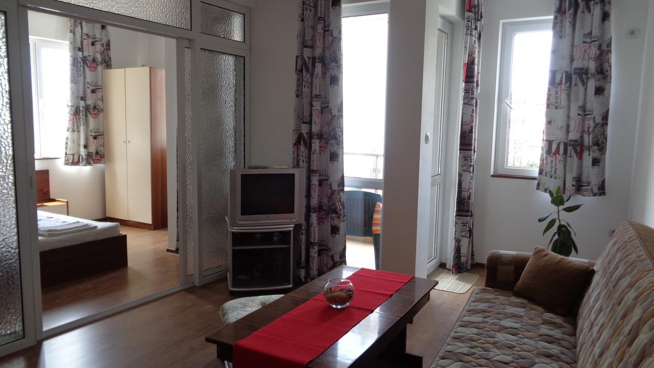 Vlasta Guest House Sozopol Exterior photo